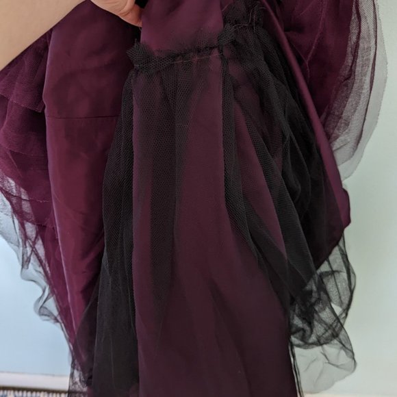 Adrianna Papell A-Line Formal Gown, Deep Wine, Sz 6- prom, wedding, holiday - Picture 5 of 5